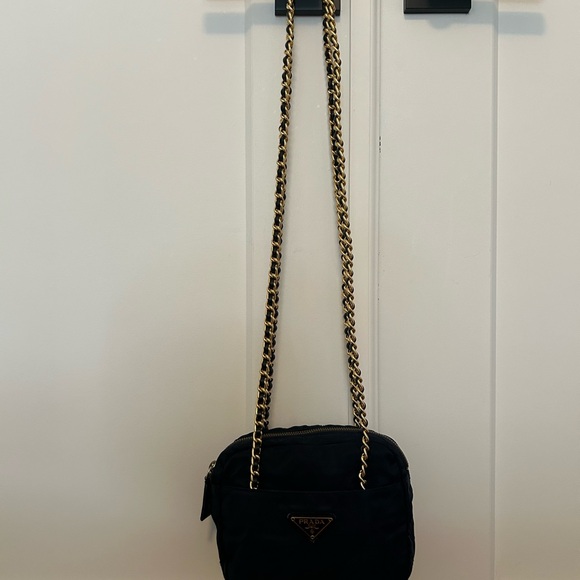 Prada - Picture 7 of 10